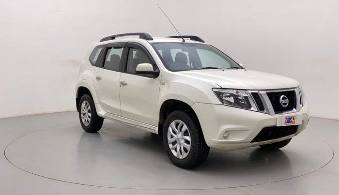 2016 Nissan Terrano XL (P), Petrol, Manual, 89,782 km, Right Front Diagonal