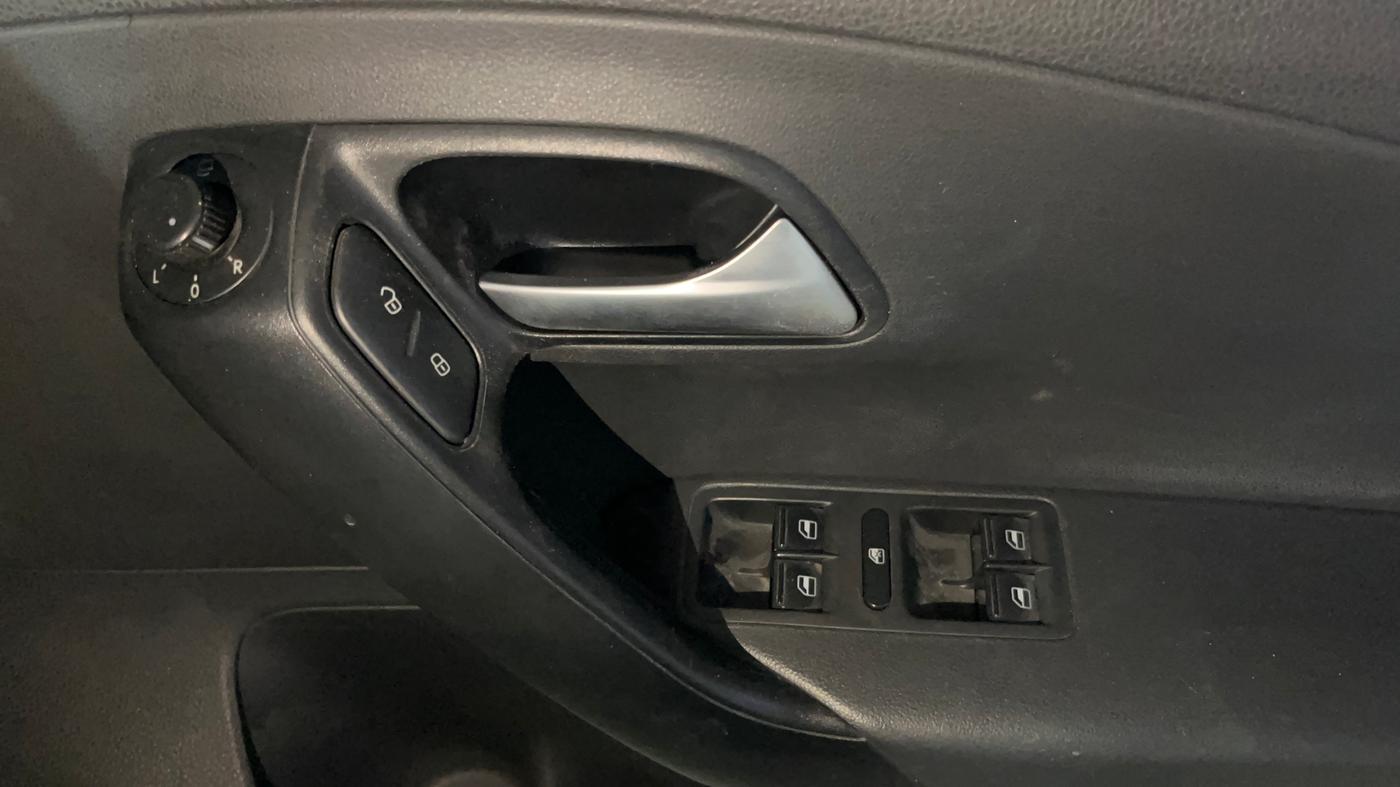 2019 Volkswagen Polo GT TSI AT, Petrol, Automatic, 39,526 km, Driver Side Door Panels Control