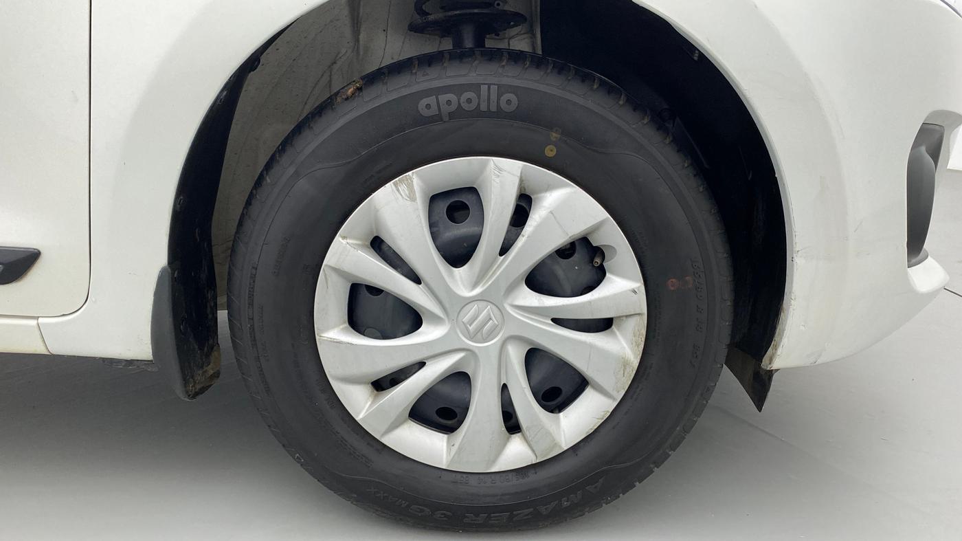 2021 Maruti Swift VXI, Petrol, Manual, 22,321 km, Right Front Wheel