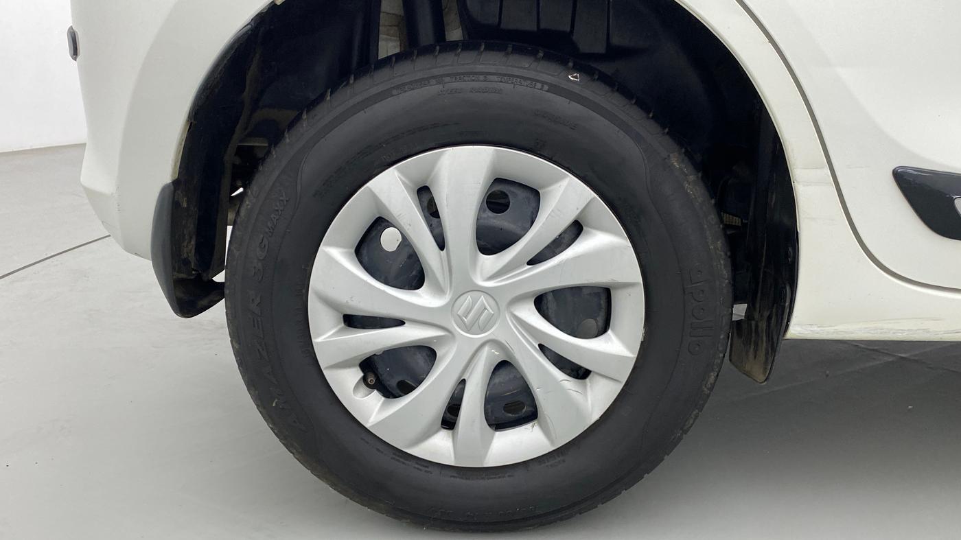 2021 Maruti Swift VXI, Petrol, Manual, 22,321 km, Right Rear Wheel