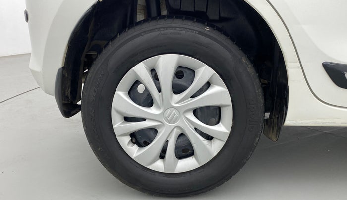2021 Maruti Swift VXI, Petrol, Manual, 22,321 km, Right Rear Wheel