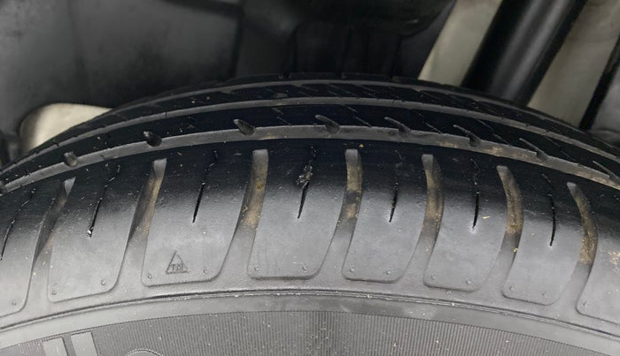2021 Maruti Swift VXI, Petrol, Manual, 22,321 km, Left Rear Tyre Tread