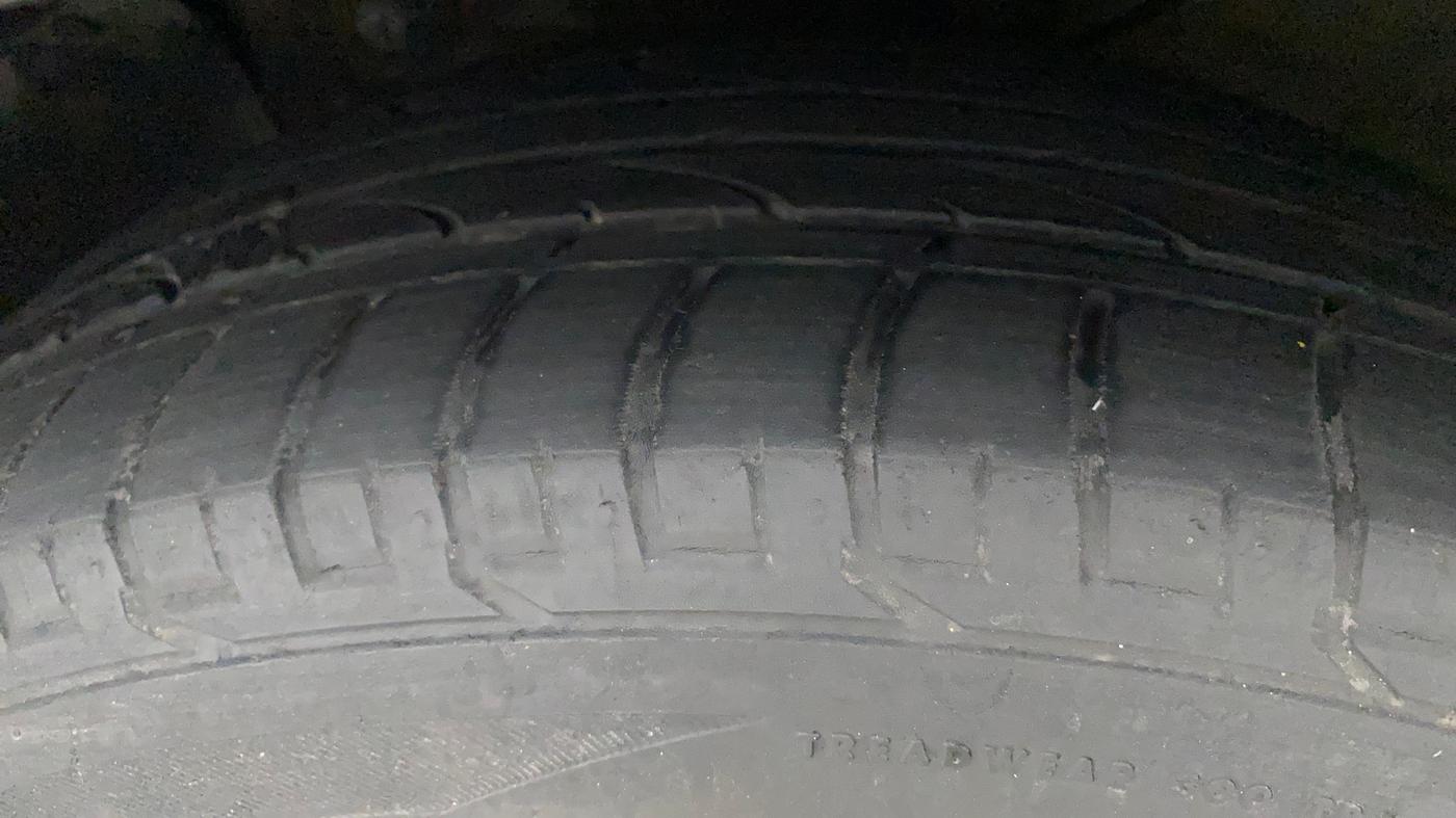 2016 Hyundai Creta SX PLUS AT 1.6 PETROL, Petrol, Automatic, 88,943 km, Left Front Tyre Tread