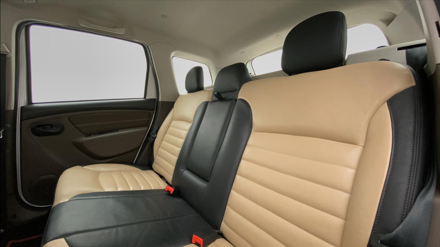 2018 Renault Duster RXS CVT 106 PS, Petrol, Automatic, 22,036 km, Right Side Rear Door Cabin