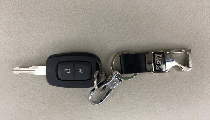 2018 Renault Duster RXS CVT 106 PS, Petrol, Automatic, 22,036 km, Key Close Up