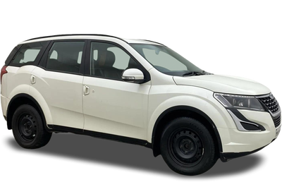 Mahindra XUV500-img
