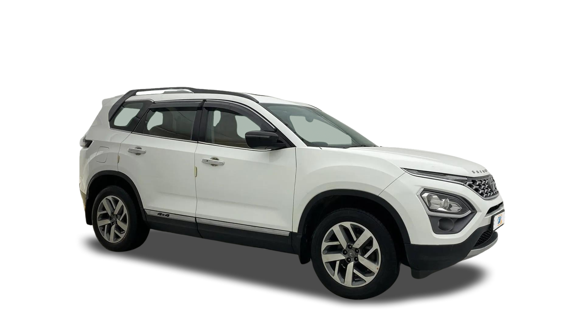 Tata Safari-img