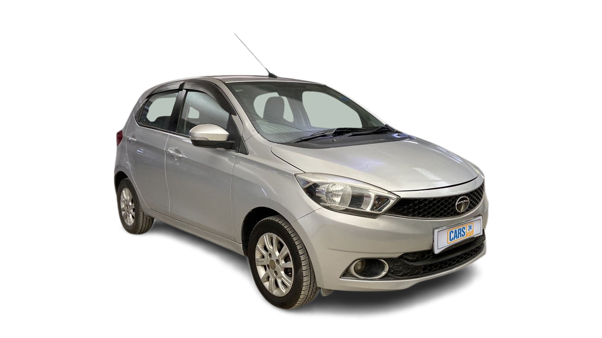 2016 Tata Tiago - Hatchback - Petrol - Manual - ₹3.23 lakh