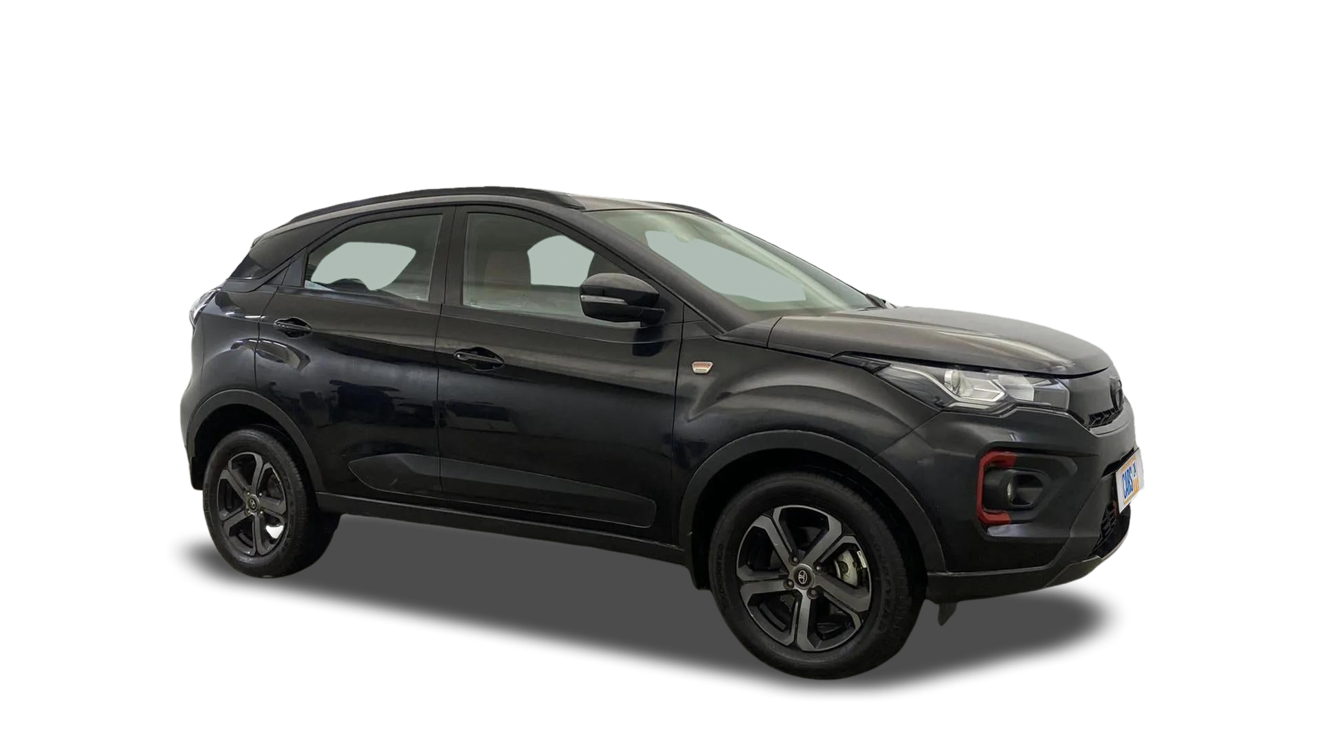 Tata NEXON-img