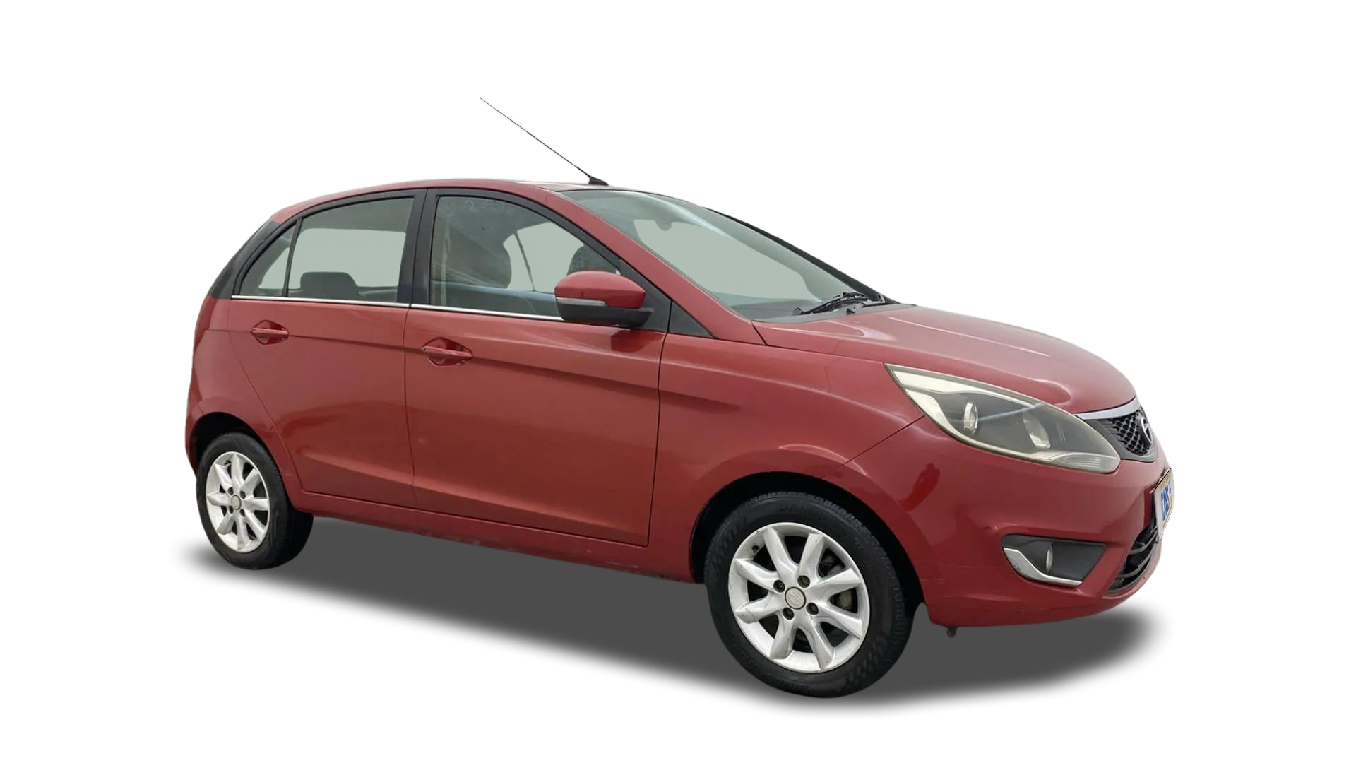 Tata Bolt-img