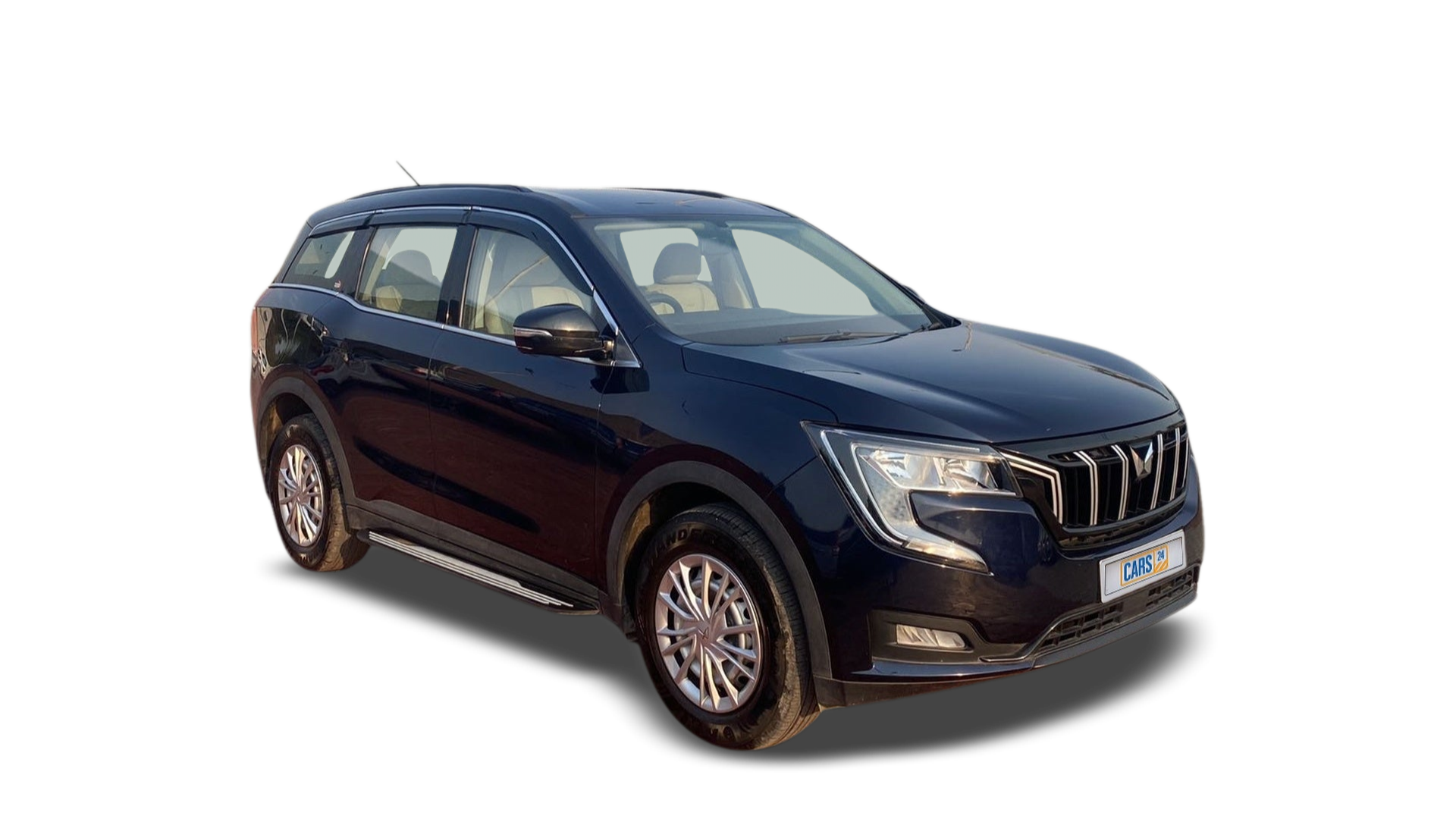 Mahindra XUV700-img