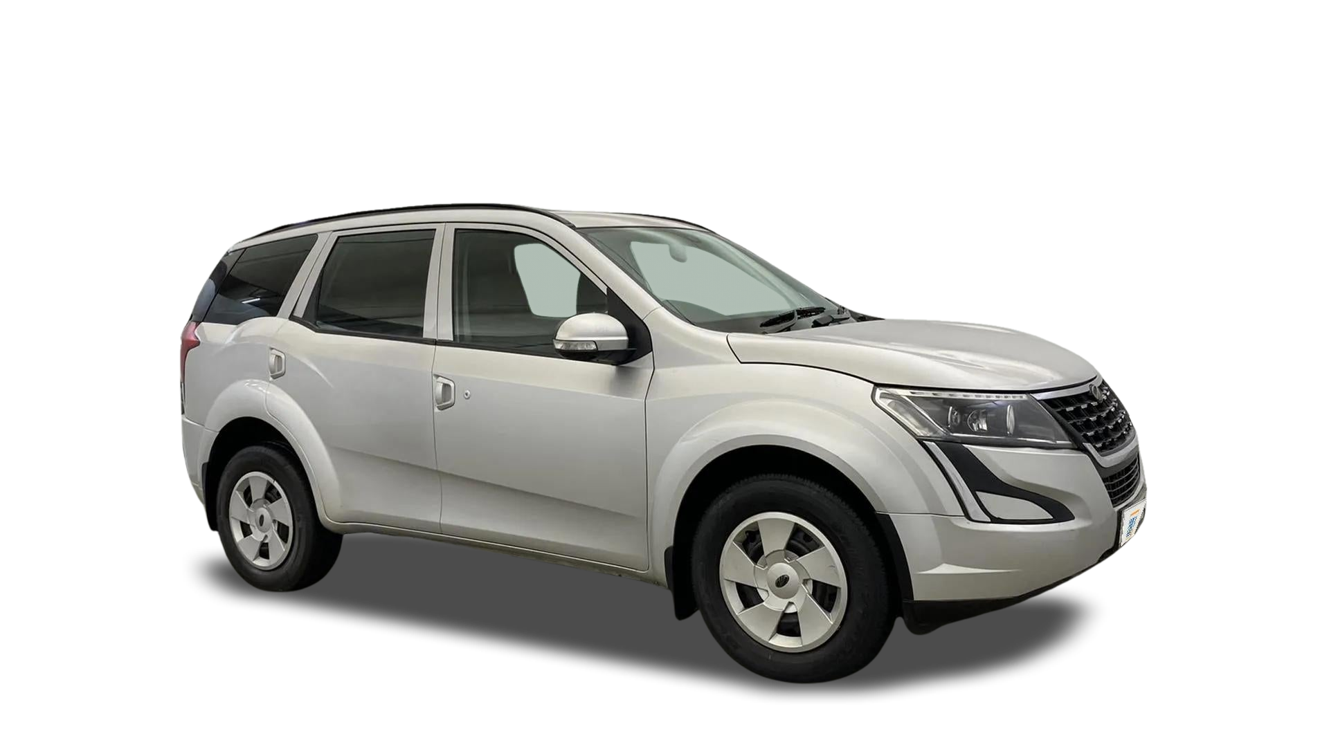 Mahindra XUV500-img