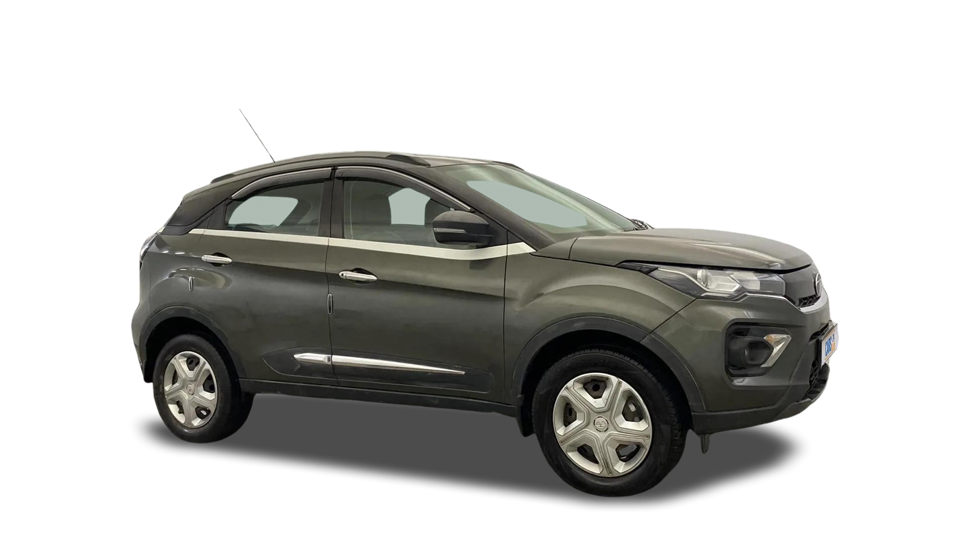 Tata NEXON-img