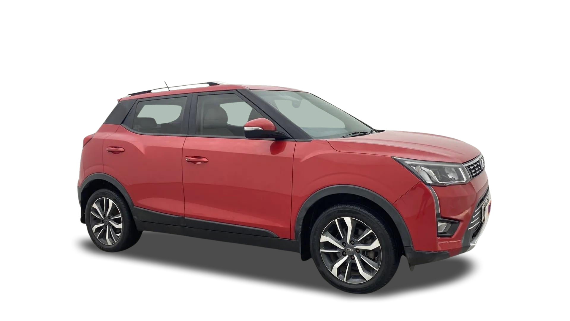 Mahindra XUV300-img