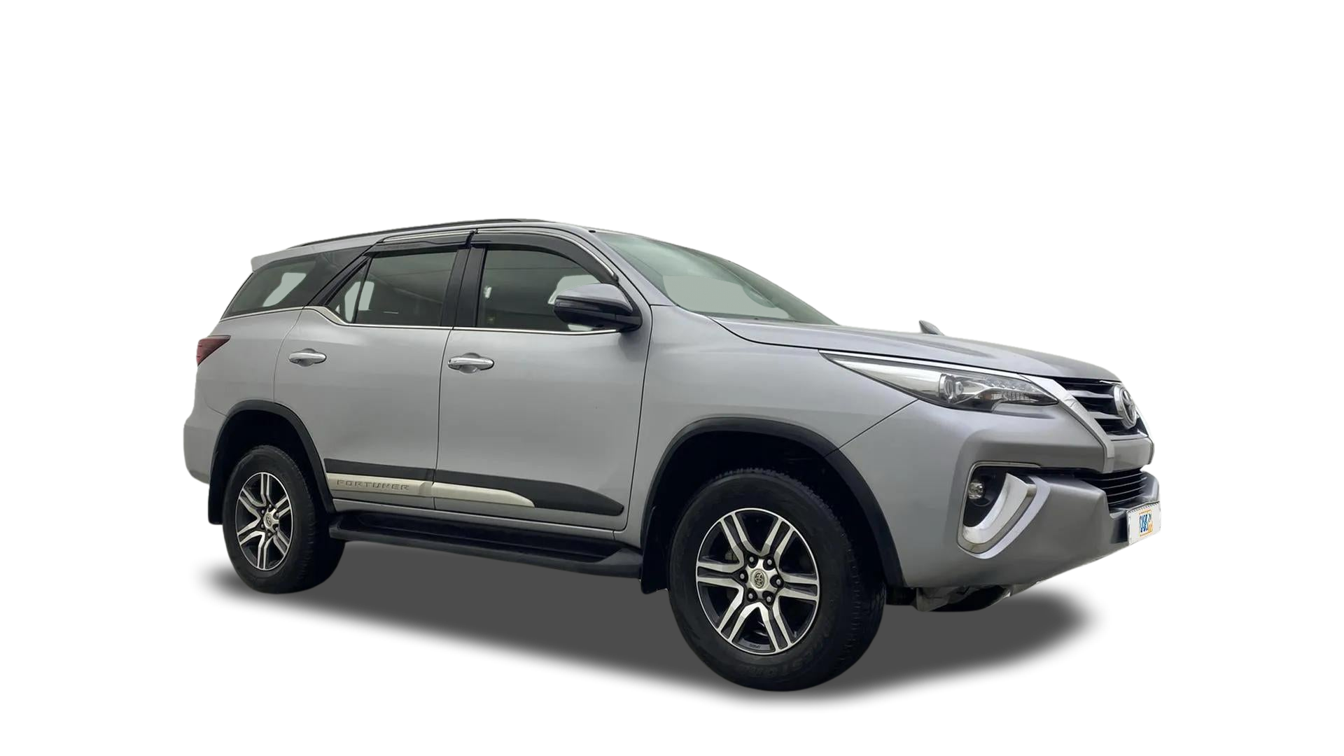 Toyota Fortuner-img