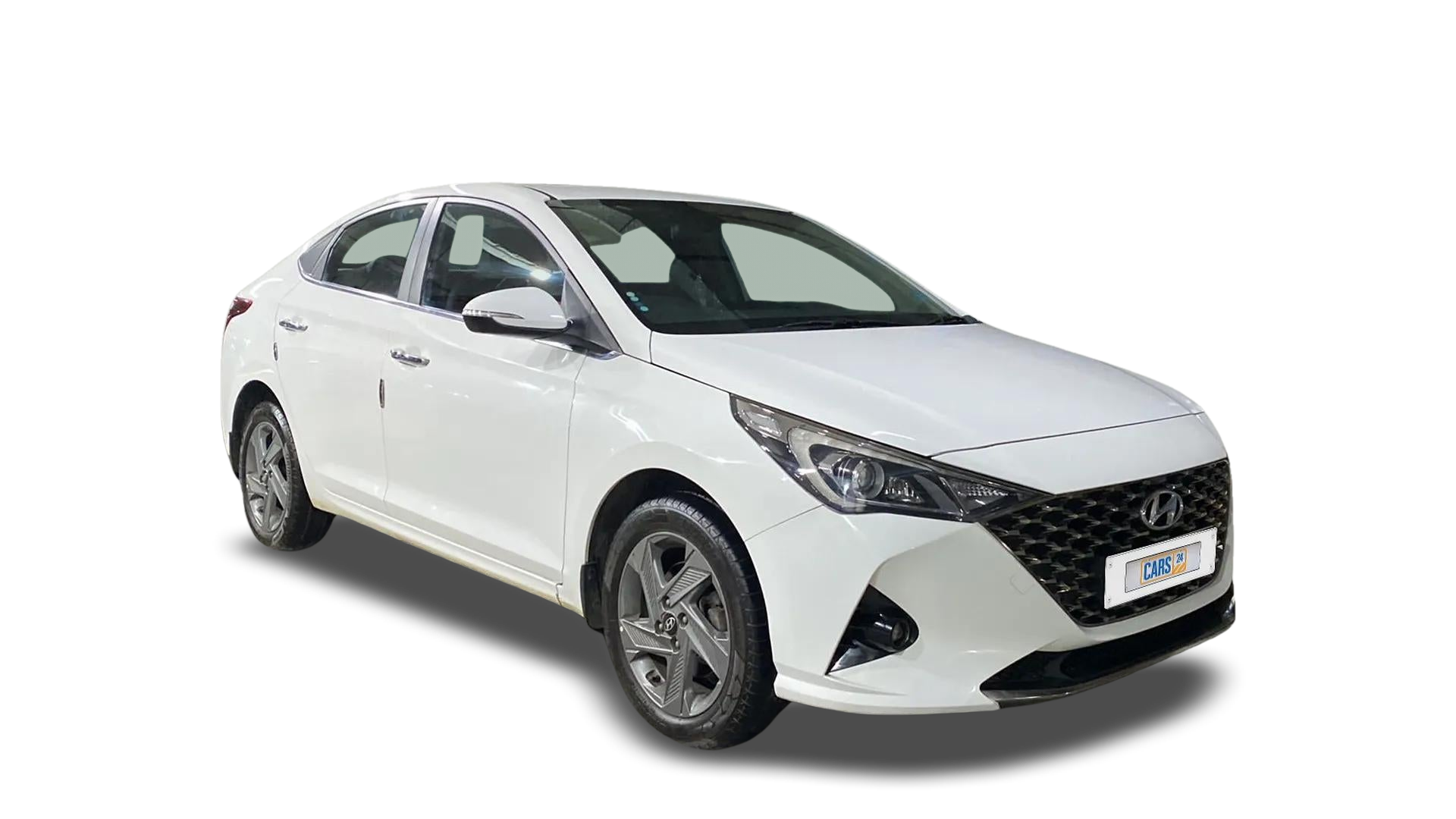 Hyundai Verna-img
