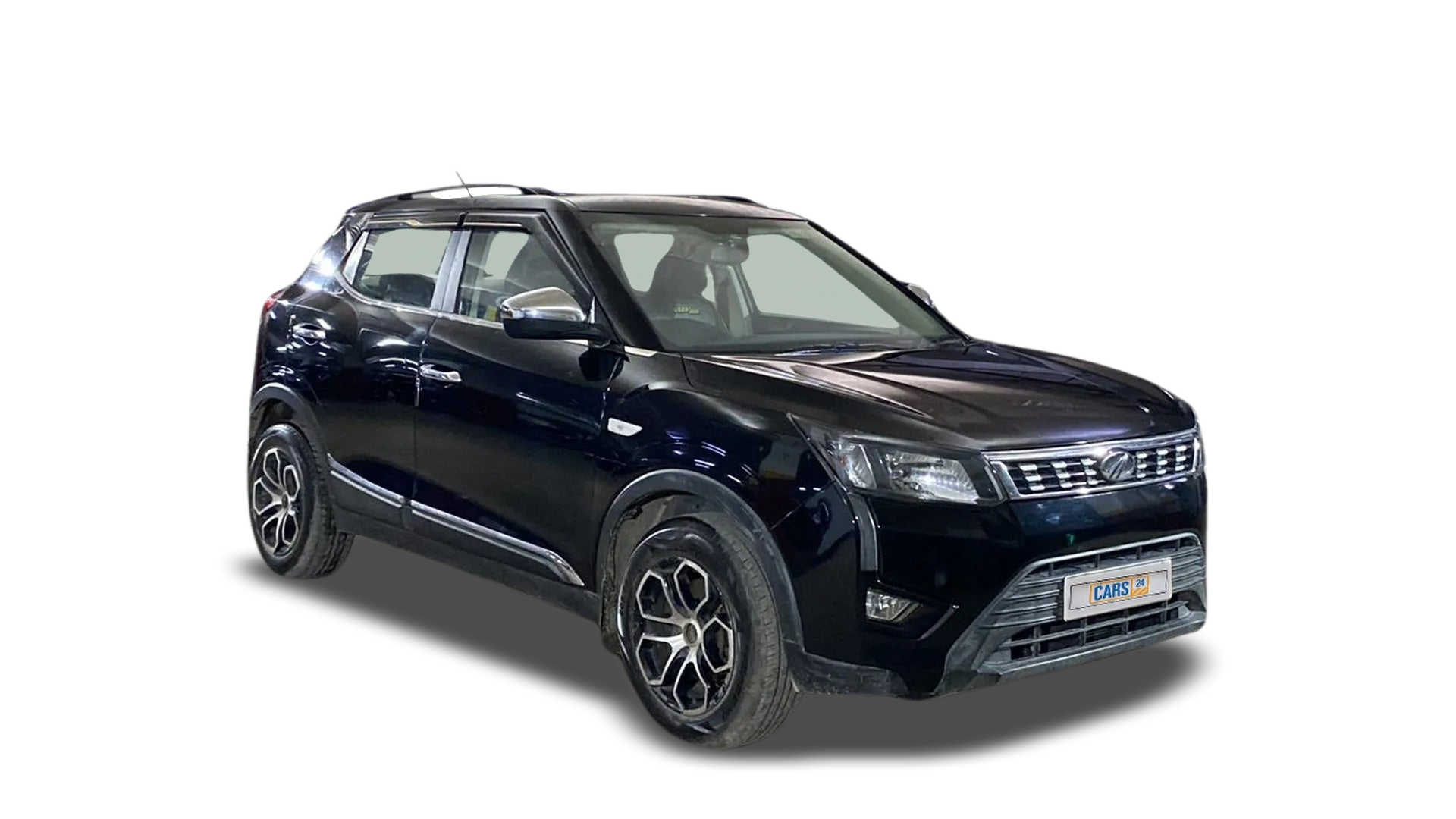 2020 Mahindra XUV300 - SUV - Diesel - Manual - ₹6.99 lakh