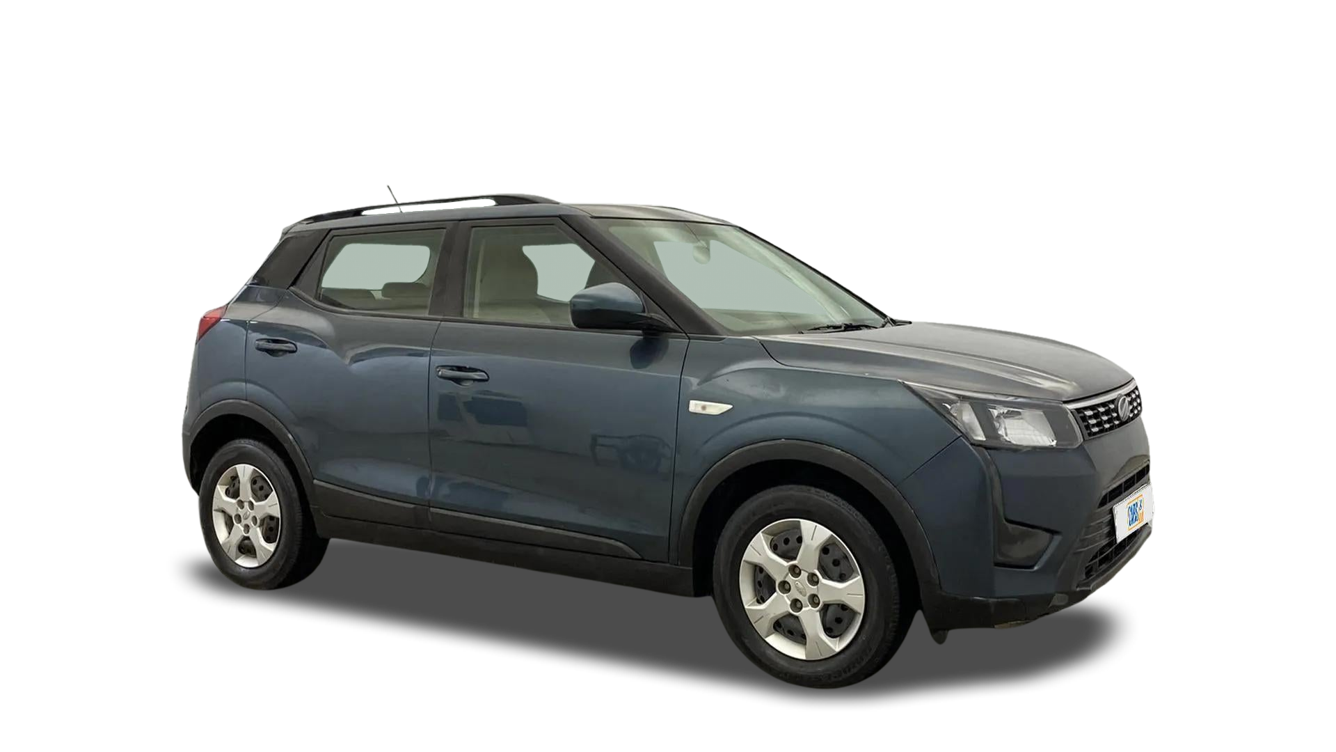 Mahindra XUV300-img
