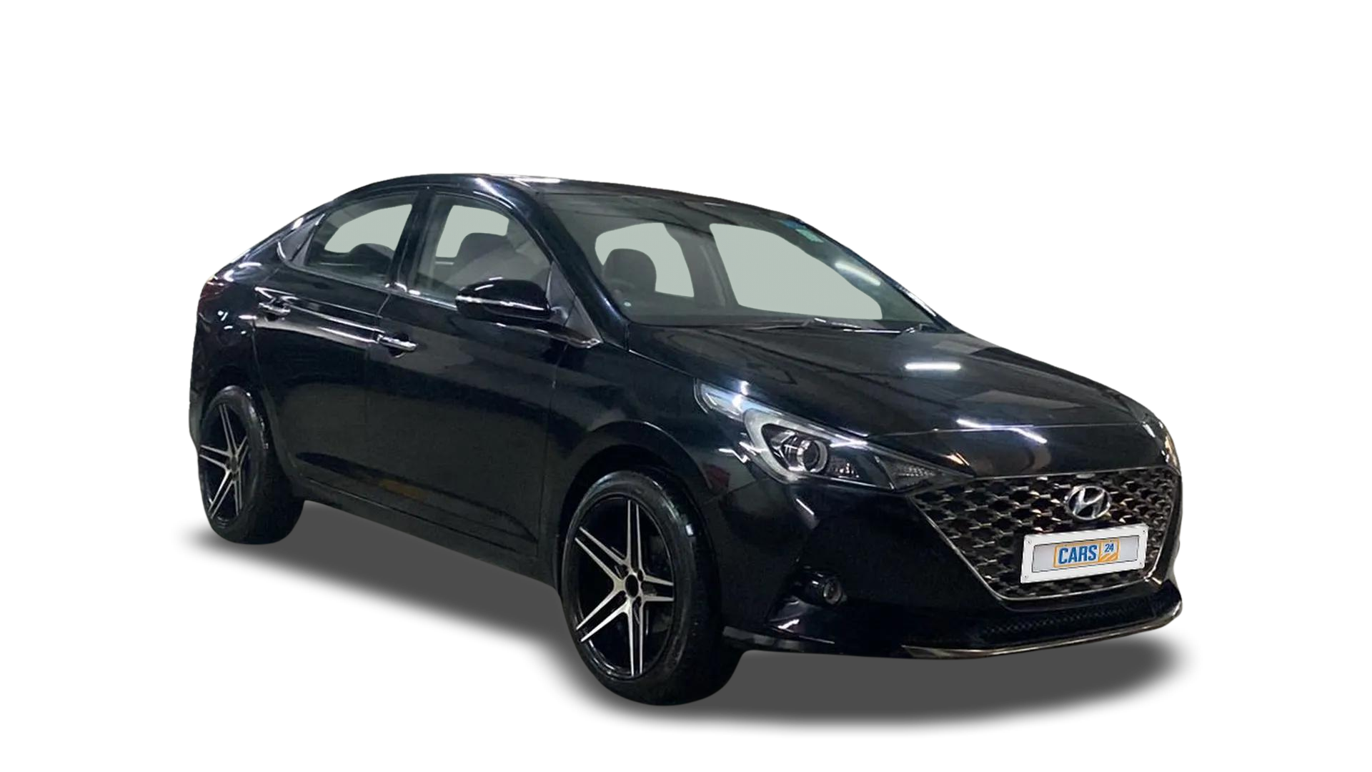 Hyundai Verna-img