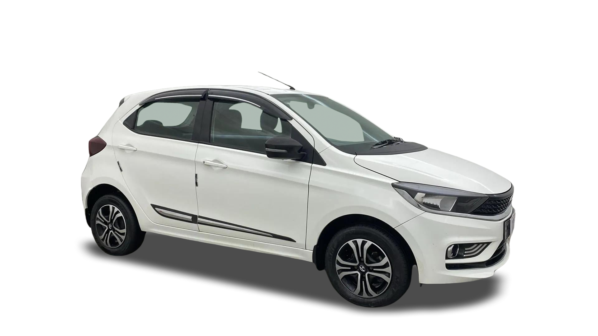 2023 Tata Tiago - Hatchback - CNG - Manual - ₹4.70 lakh
