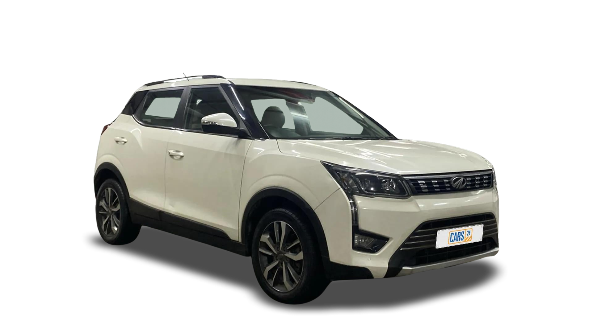 2020 Mahindra XUV300 - SUV - Petrol - Manual - ₹7.56 lakh