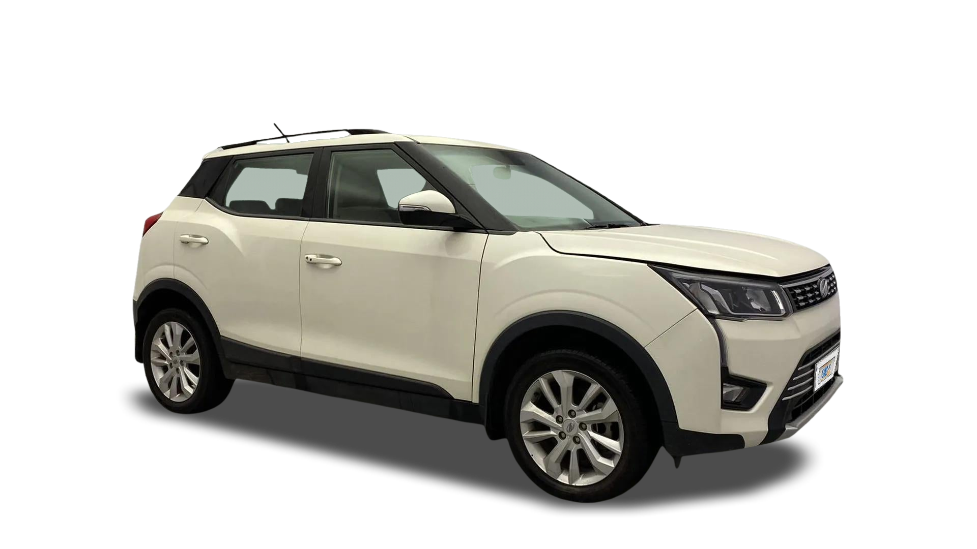 Mahindra XUV300-img
