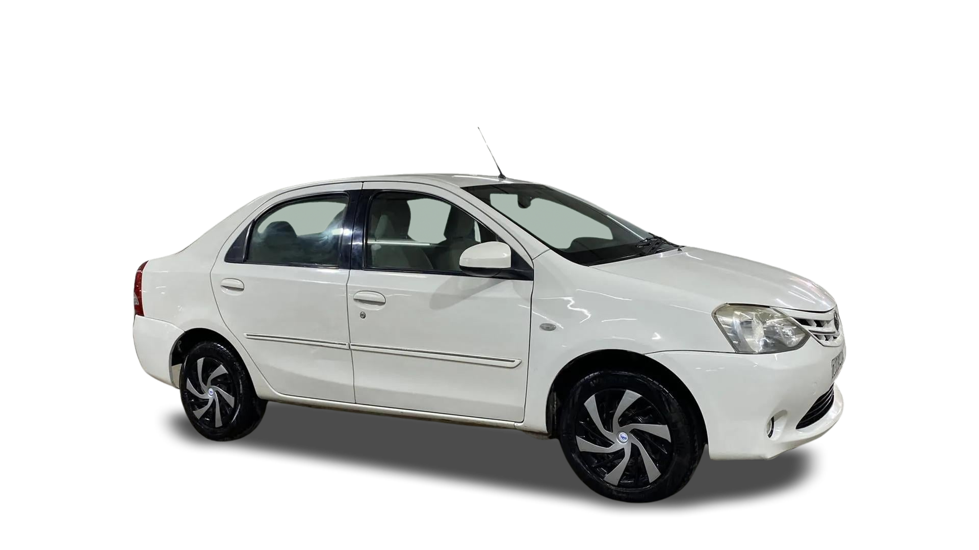 2014 Toyota Etios - Sedan - Petrol - Manual - ₹2.65 lakh