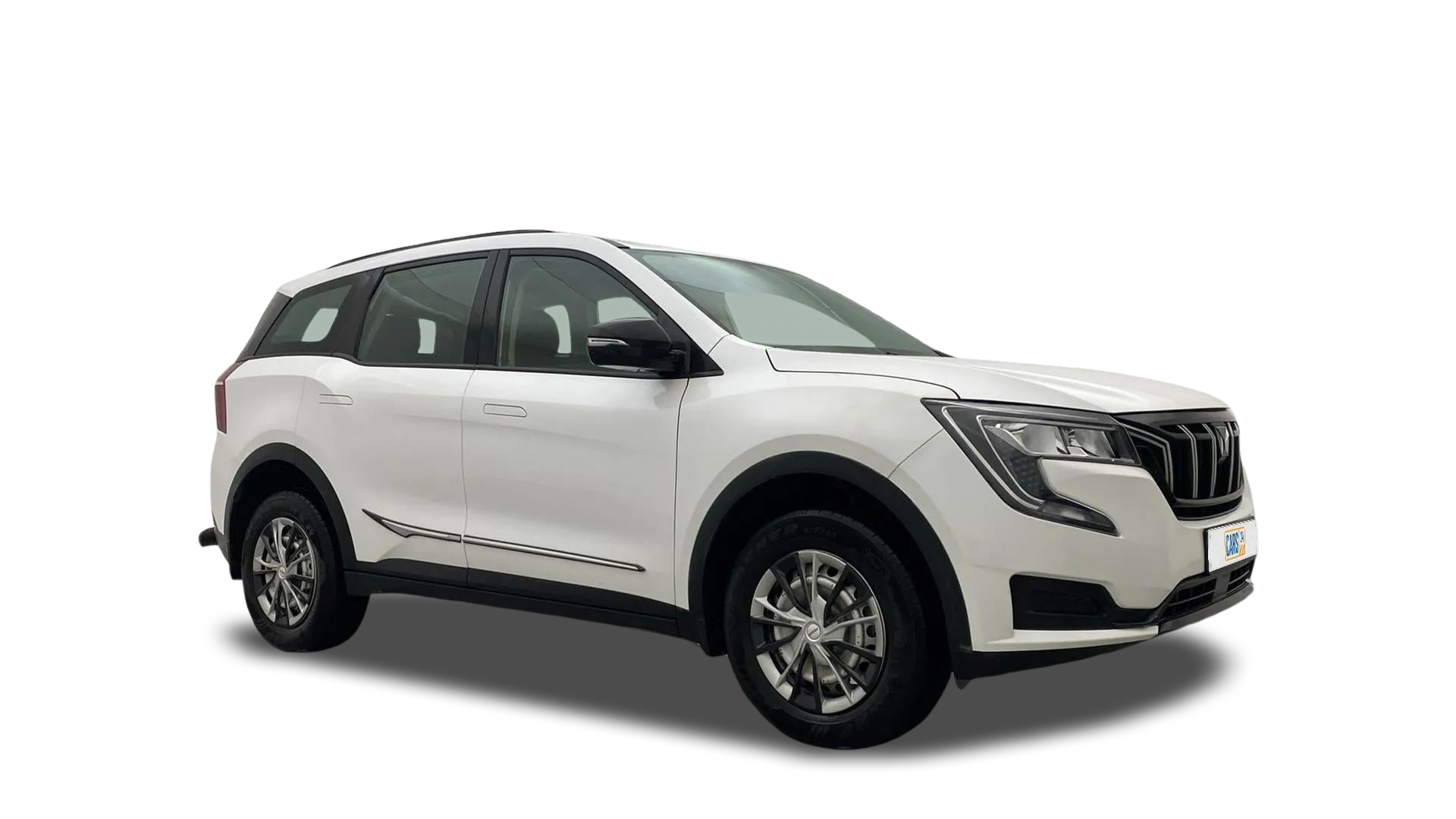 Mahindra XUV700-img