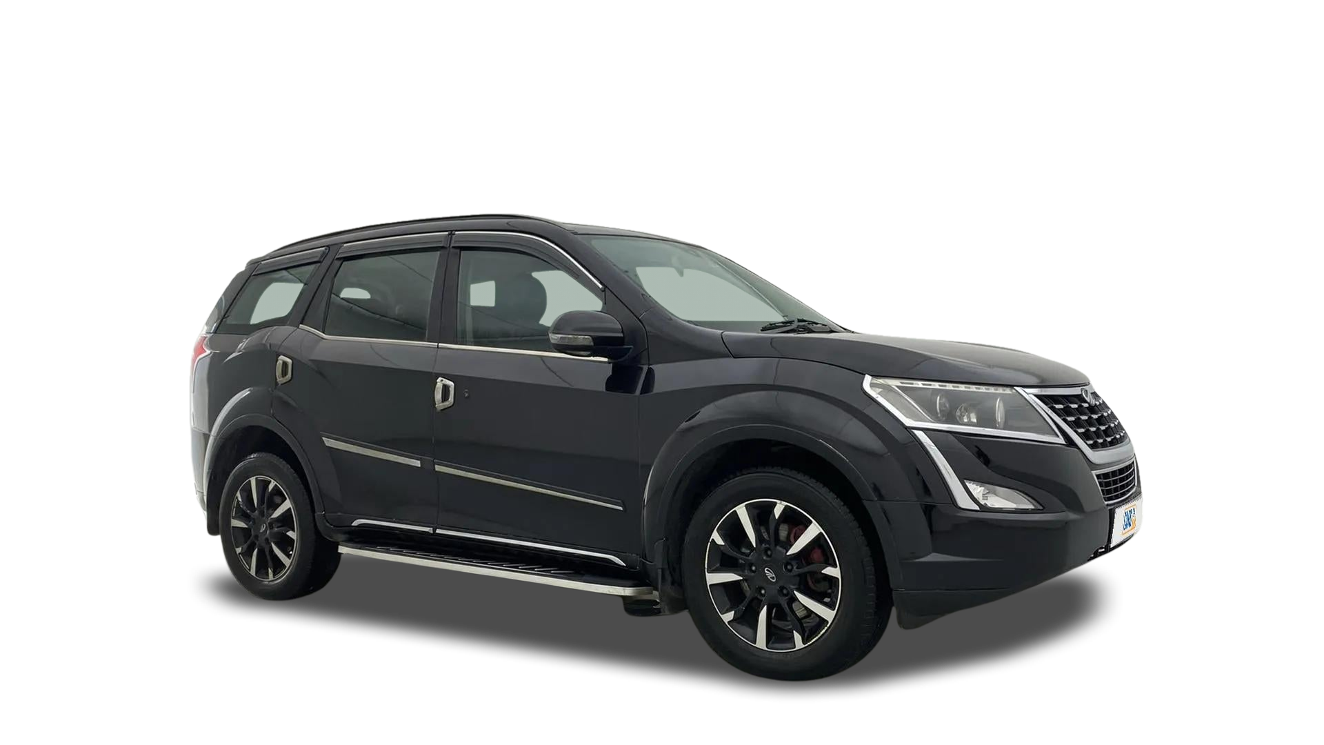 Mahindra XUV500-img