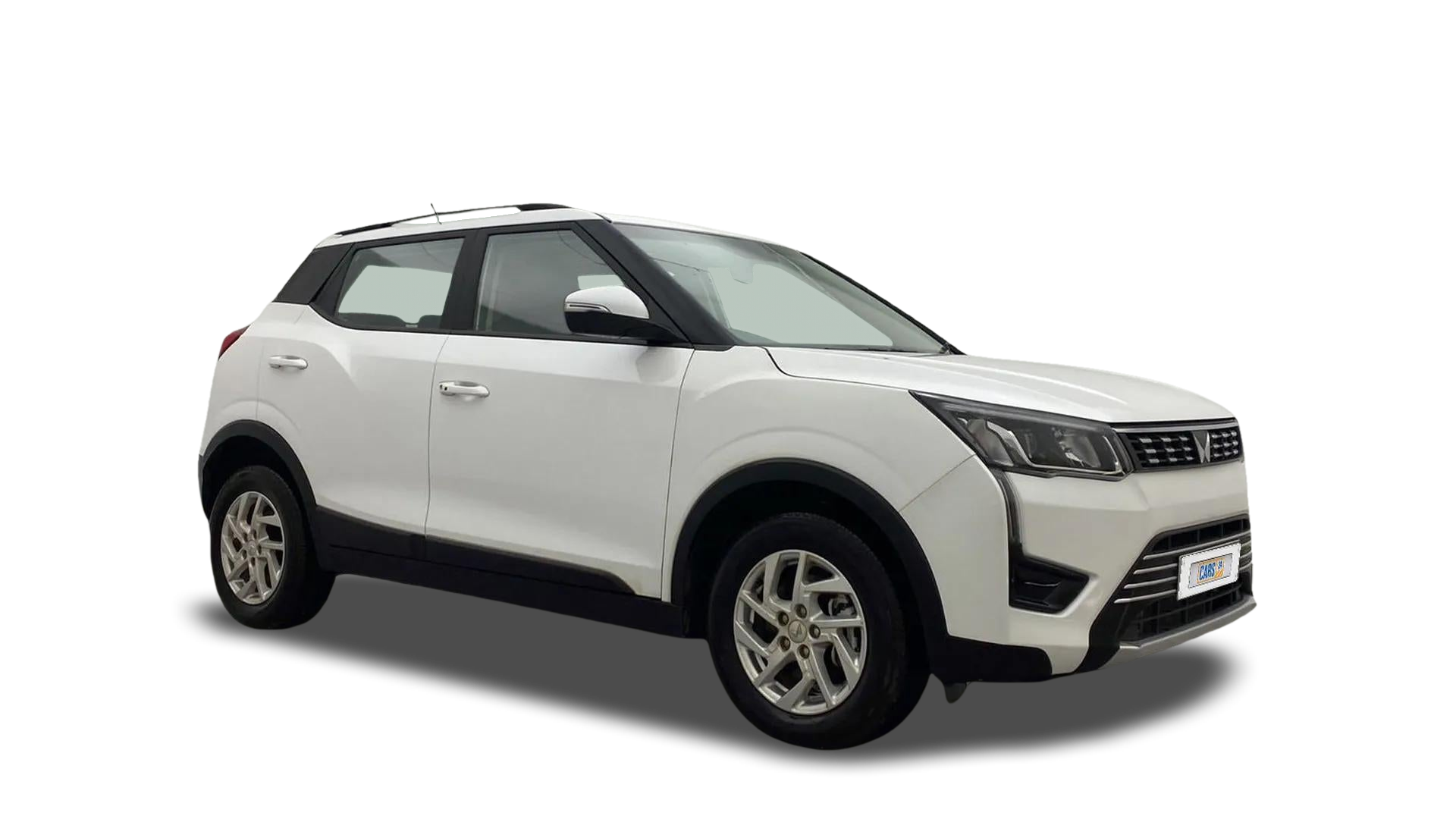 Mahindra XUV300-img