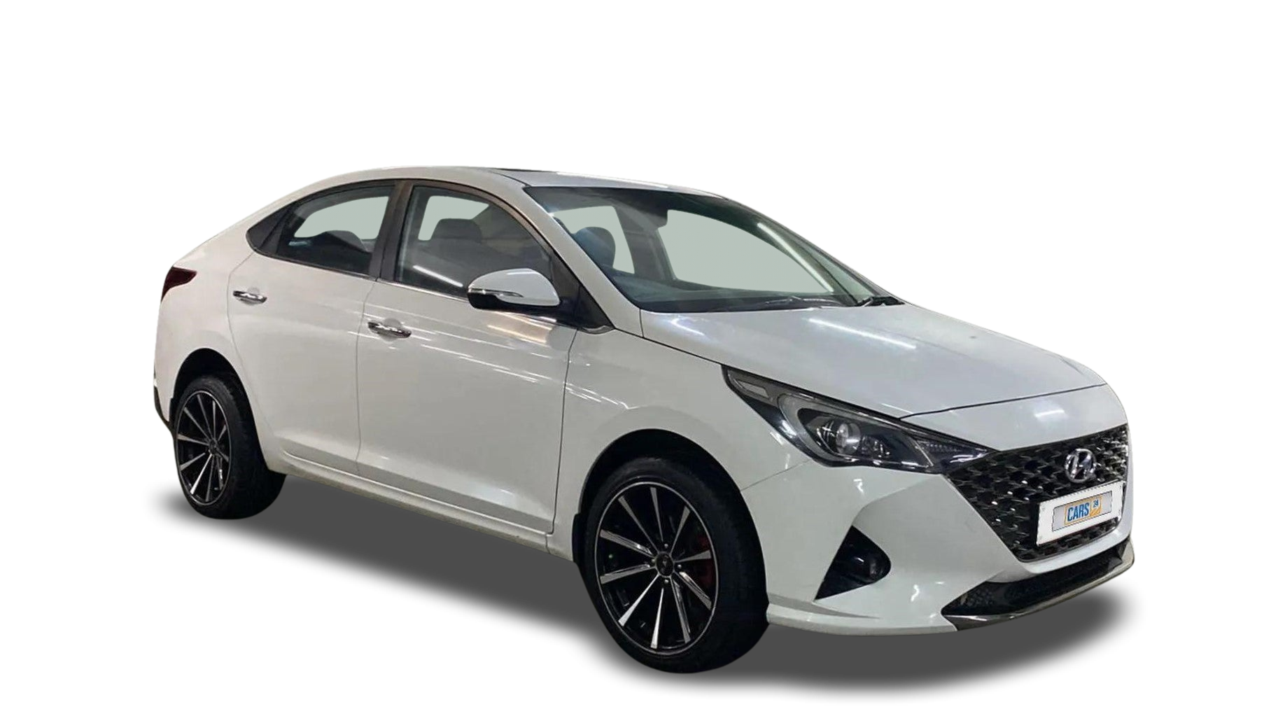 Hyundai Verna-img