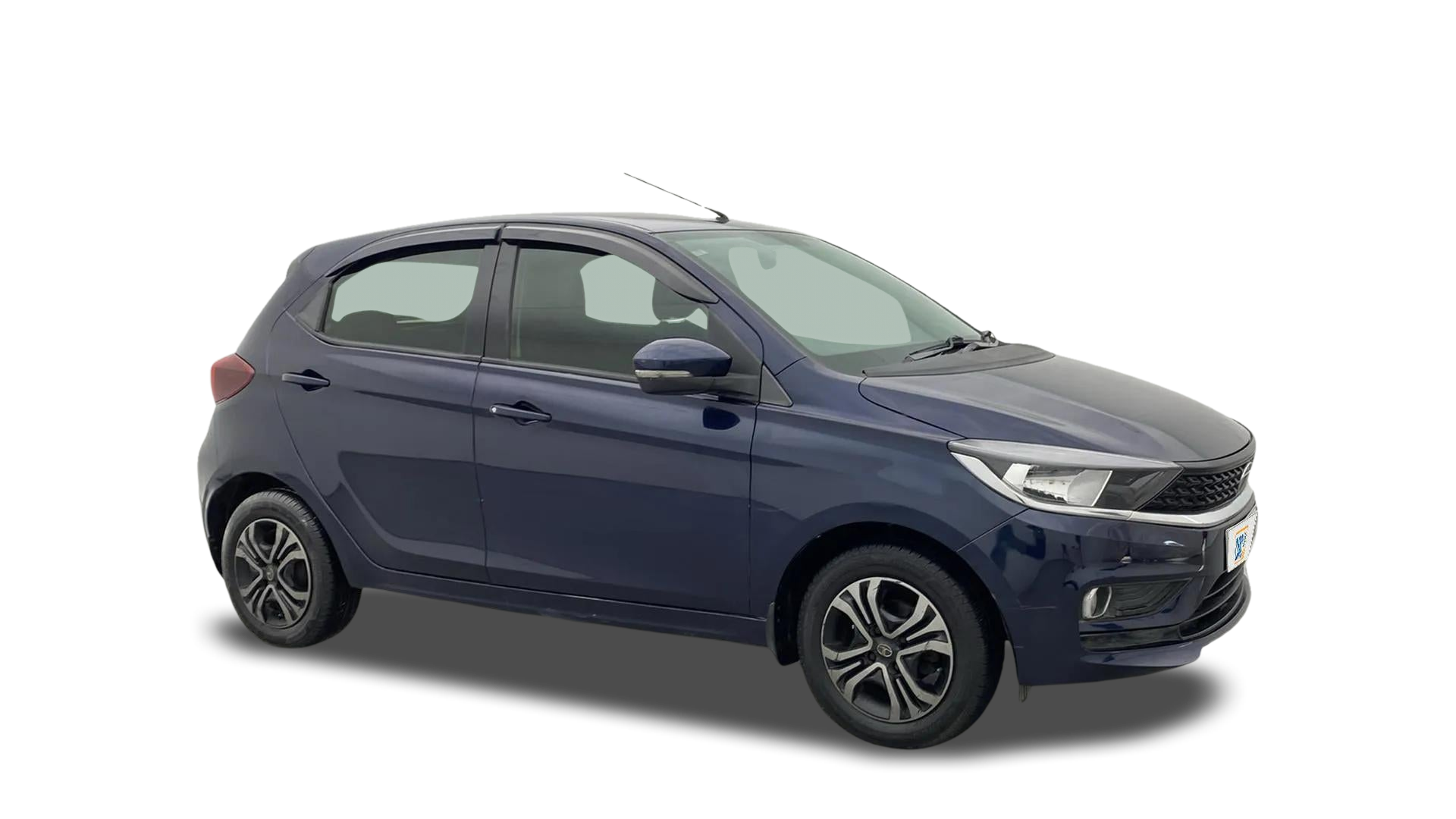 Tata Tiago-img