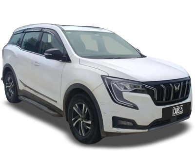 Mahindra XUV700-img