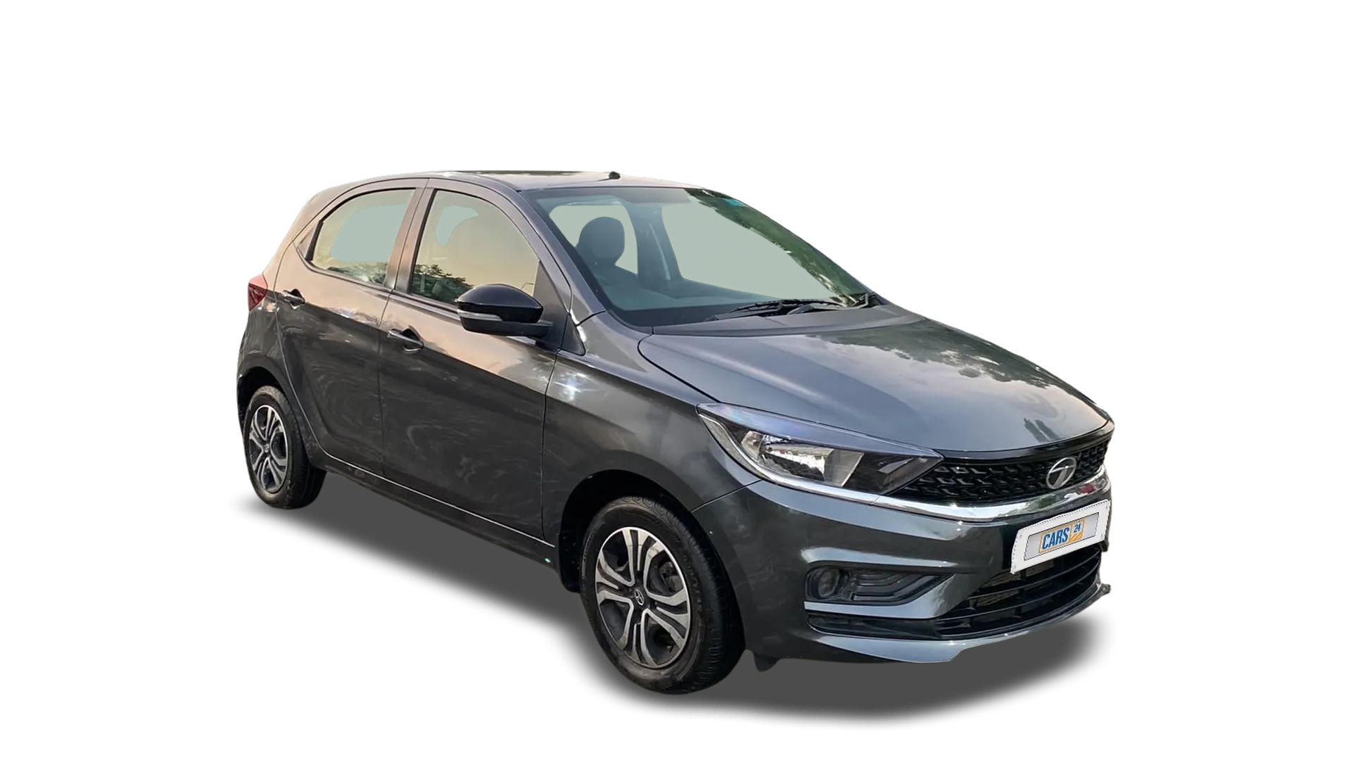 Tata Tiago-img