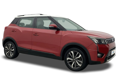 Mahindra XUV300-img