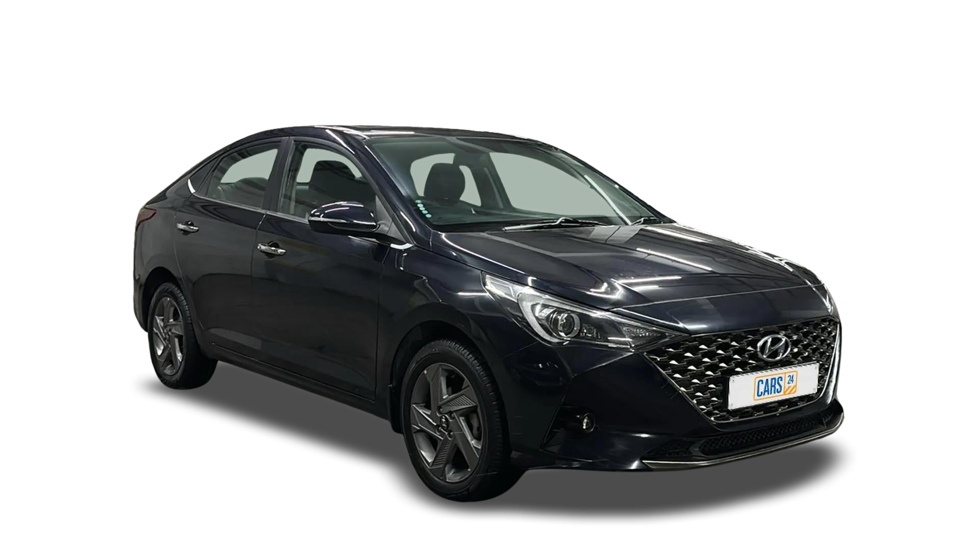 Hyundai Verna-img