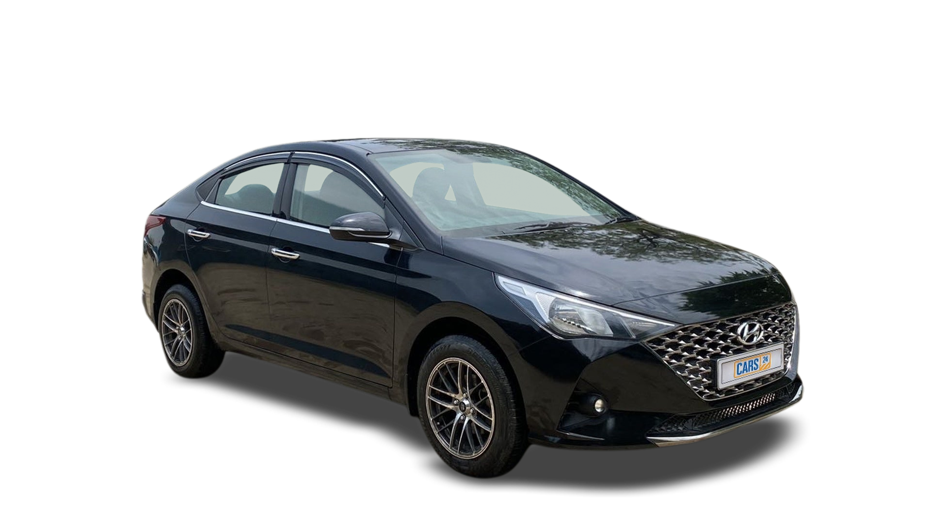 Hyundai Verna-img