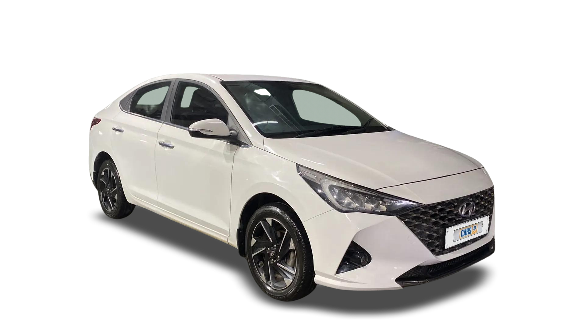 Hyundai Verna-img