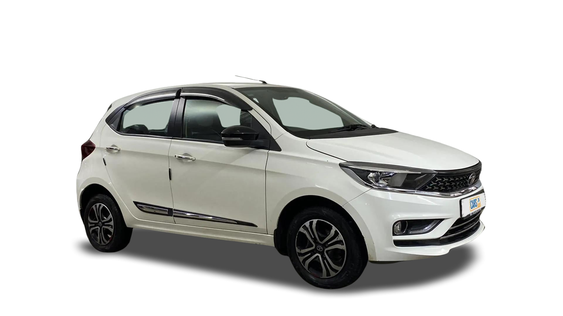 Tata Tiago-img