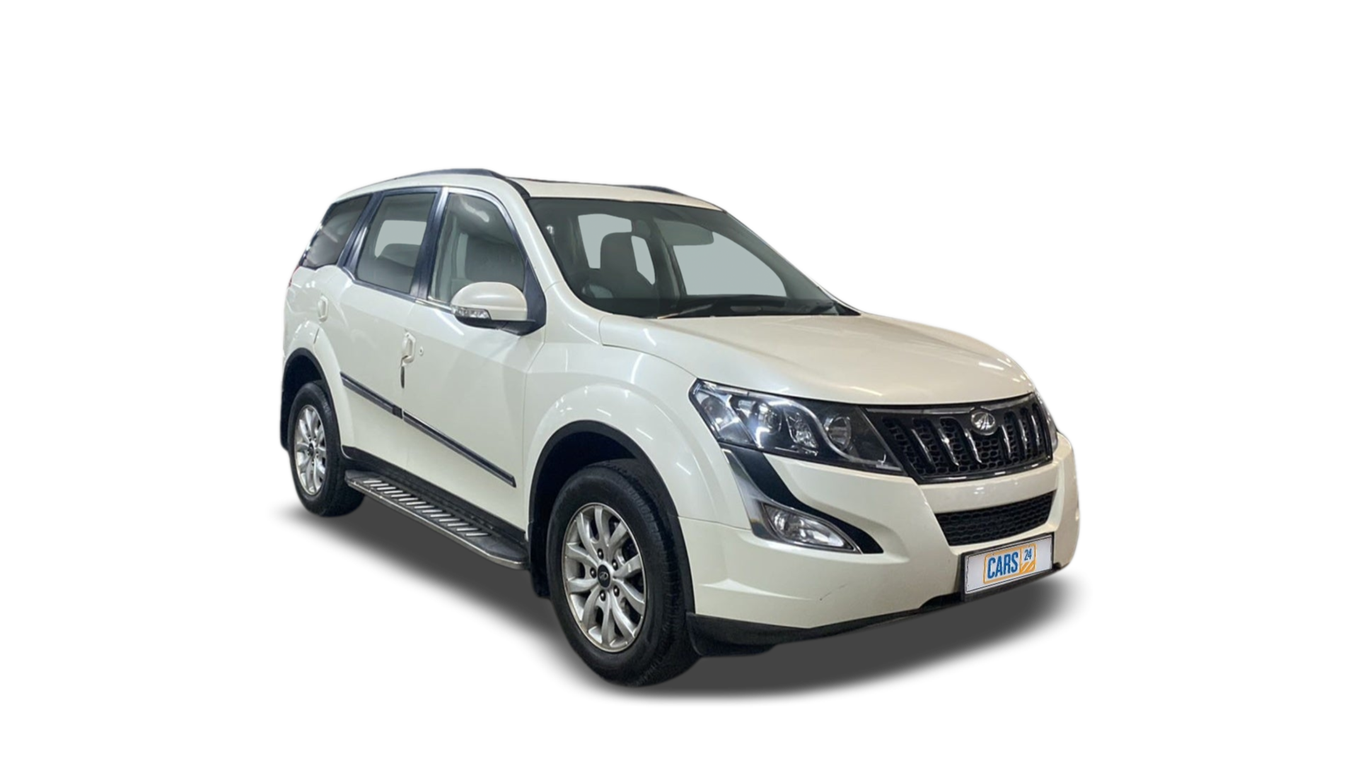 Mahindra XUV500-img