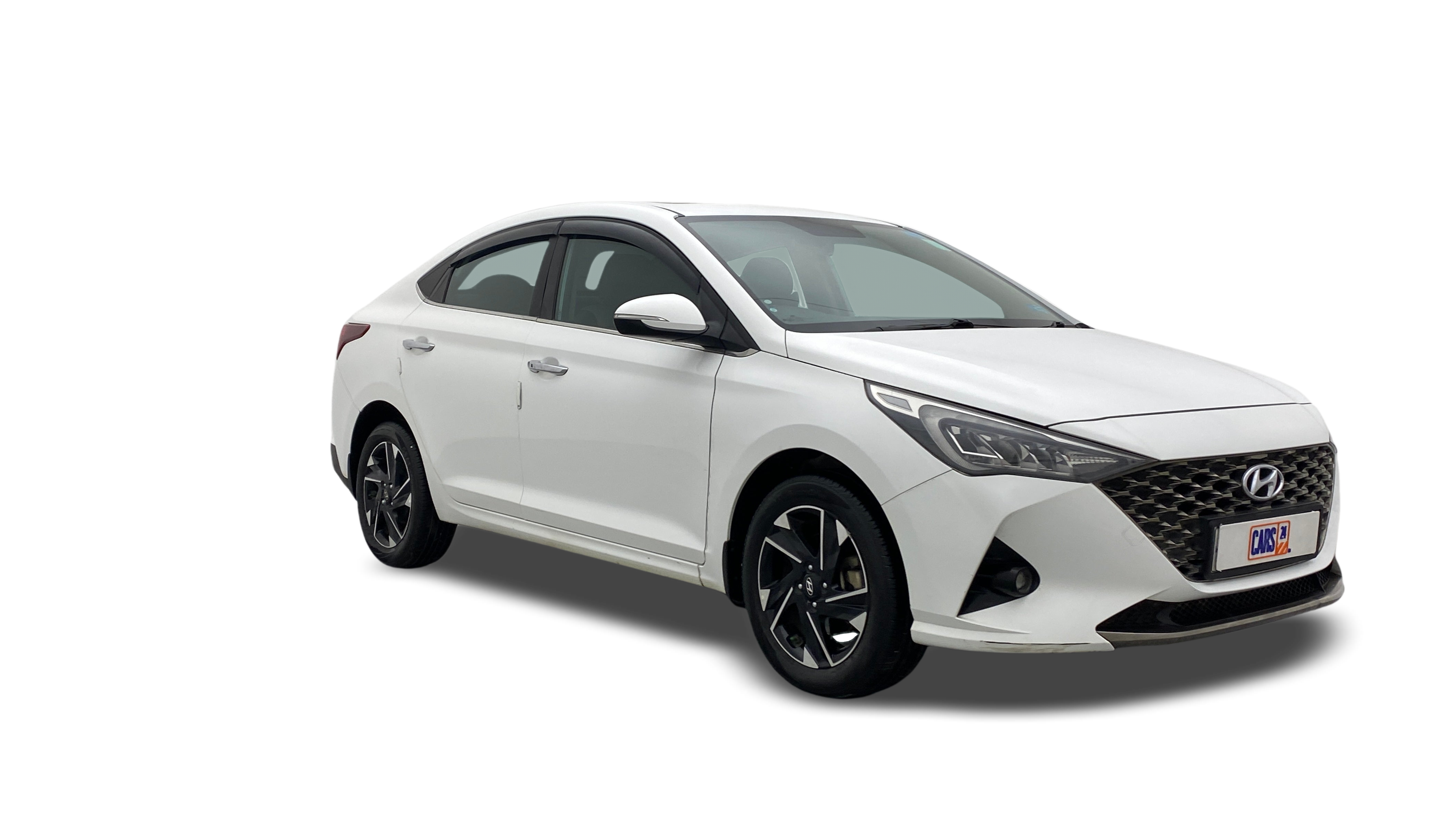 Hyundai Verna-img