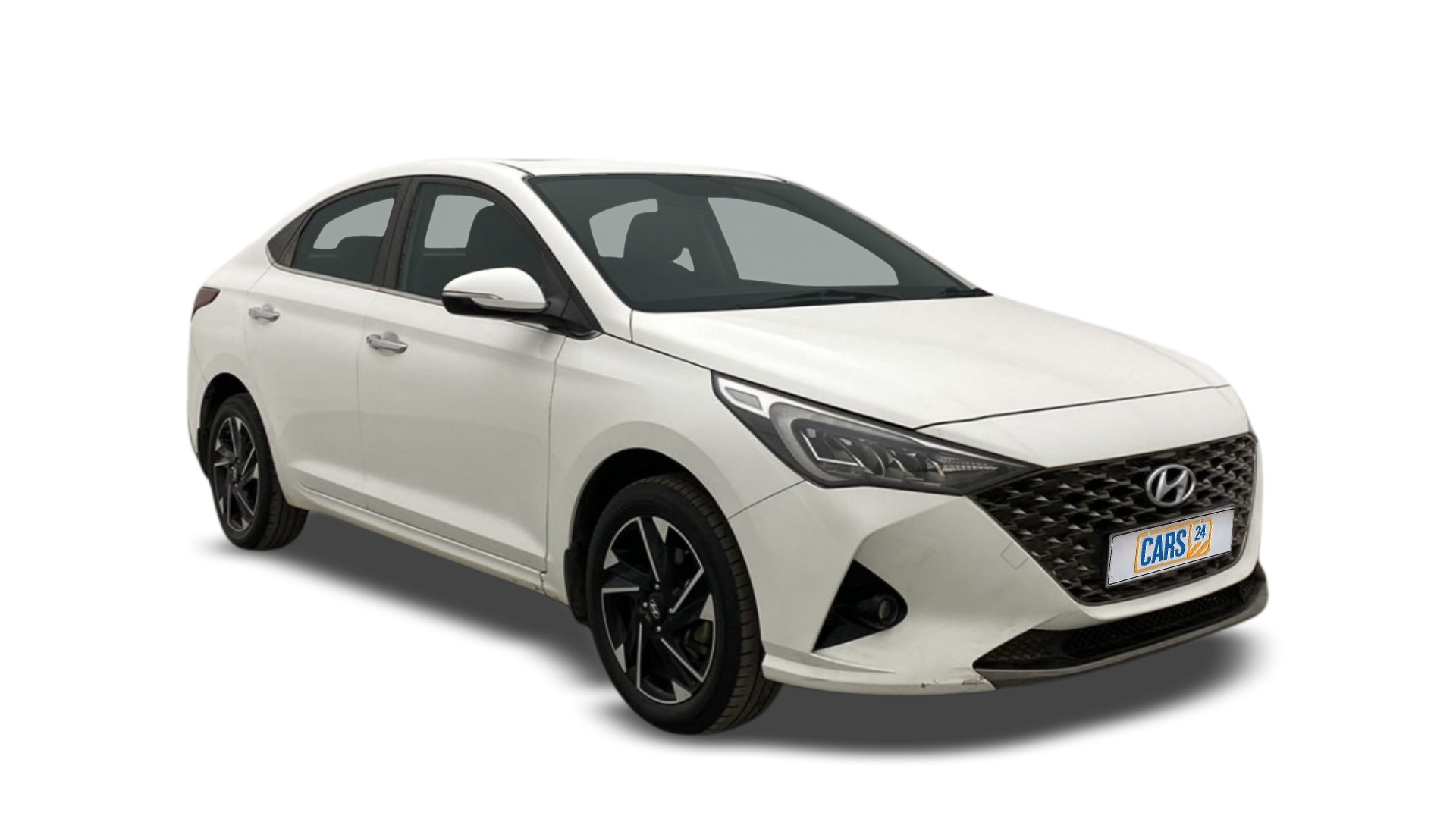 Hyundai Verna-img