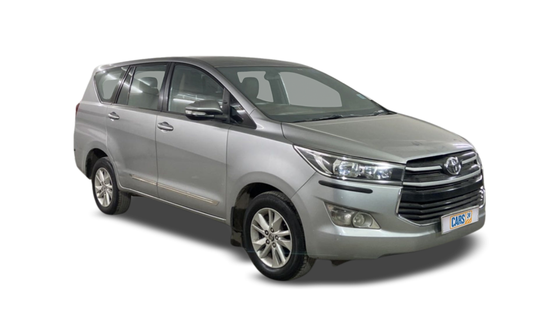 2016 Toyota Innova Crysta - SUV - Petrol - Automatic - ₹10.28 lakh