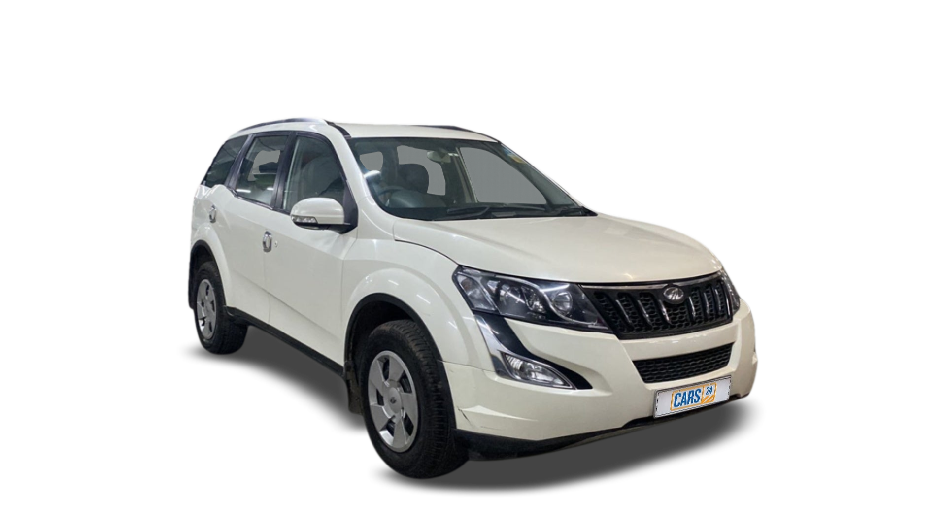 Mahindra XUV500-img