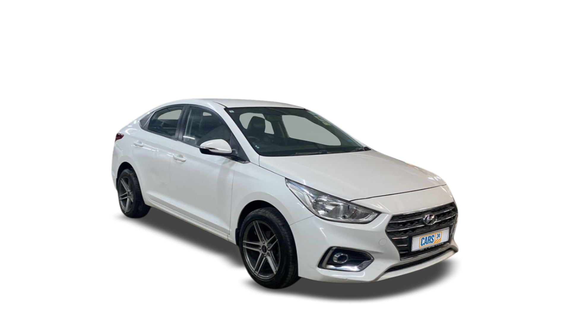 Hyundai Verna-img