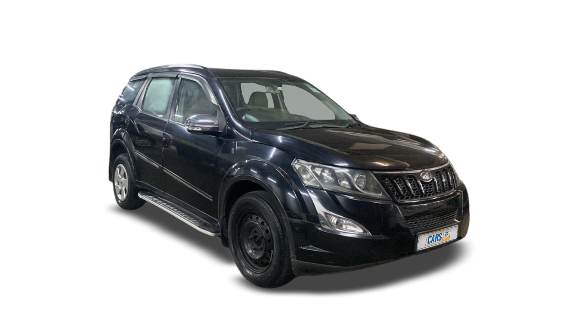 Mahindra XUV500-img