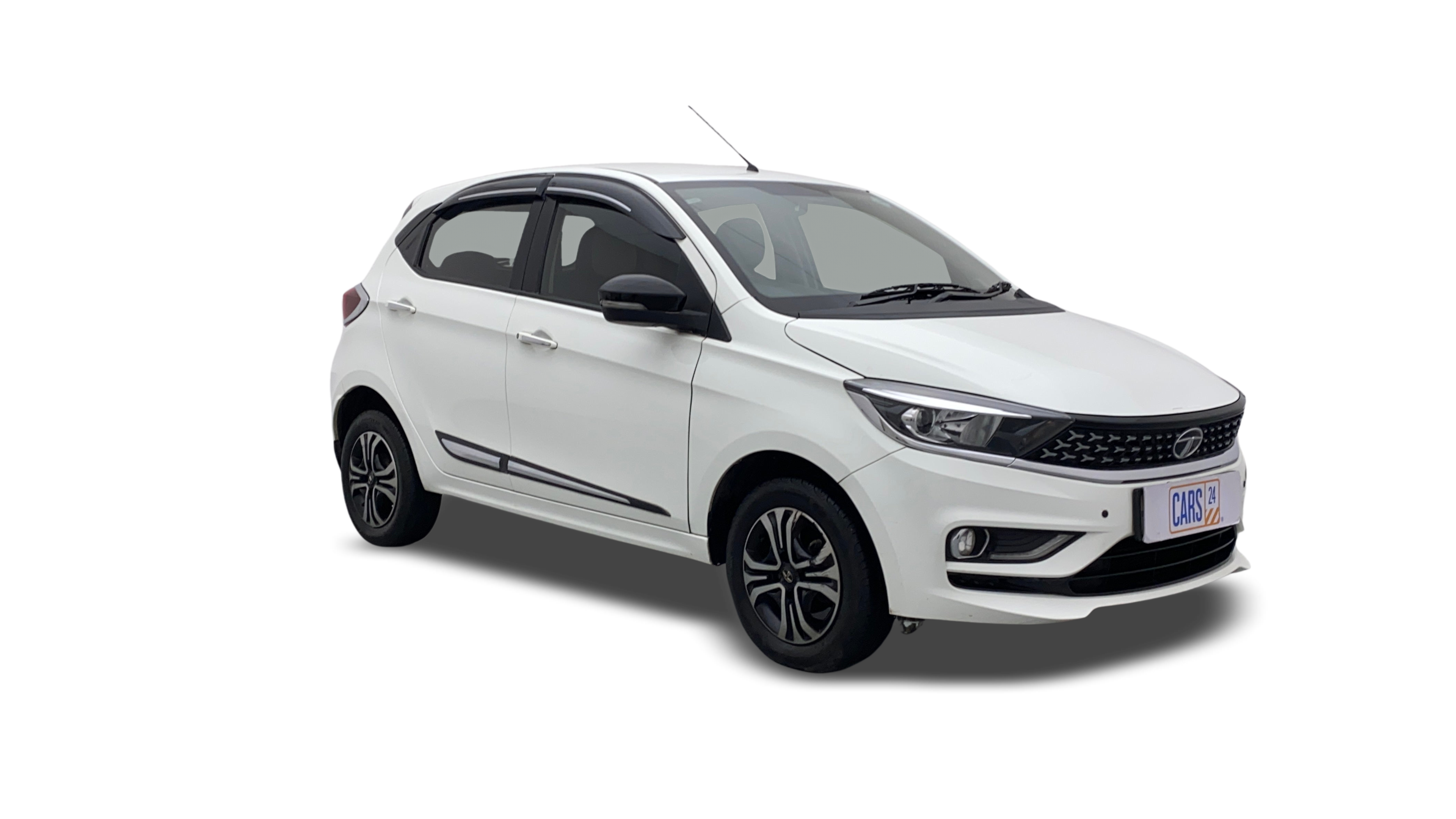 Tata Tiago-img