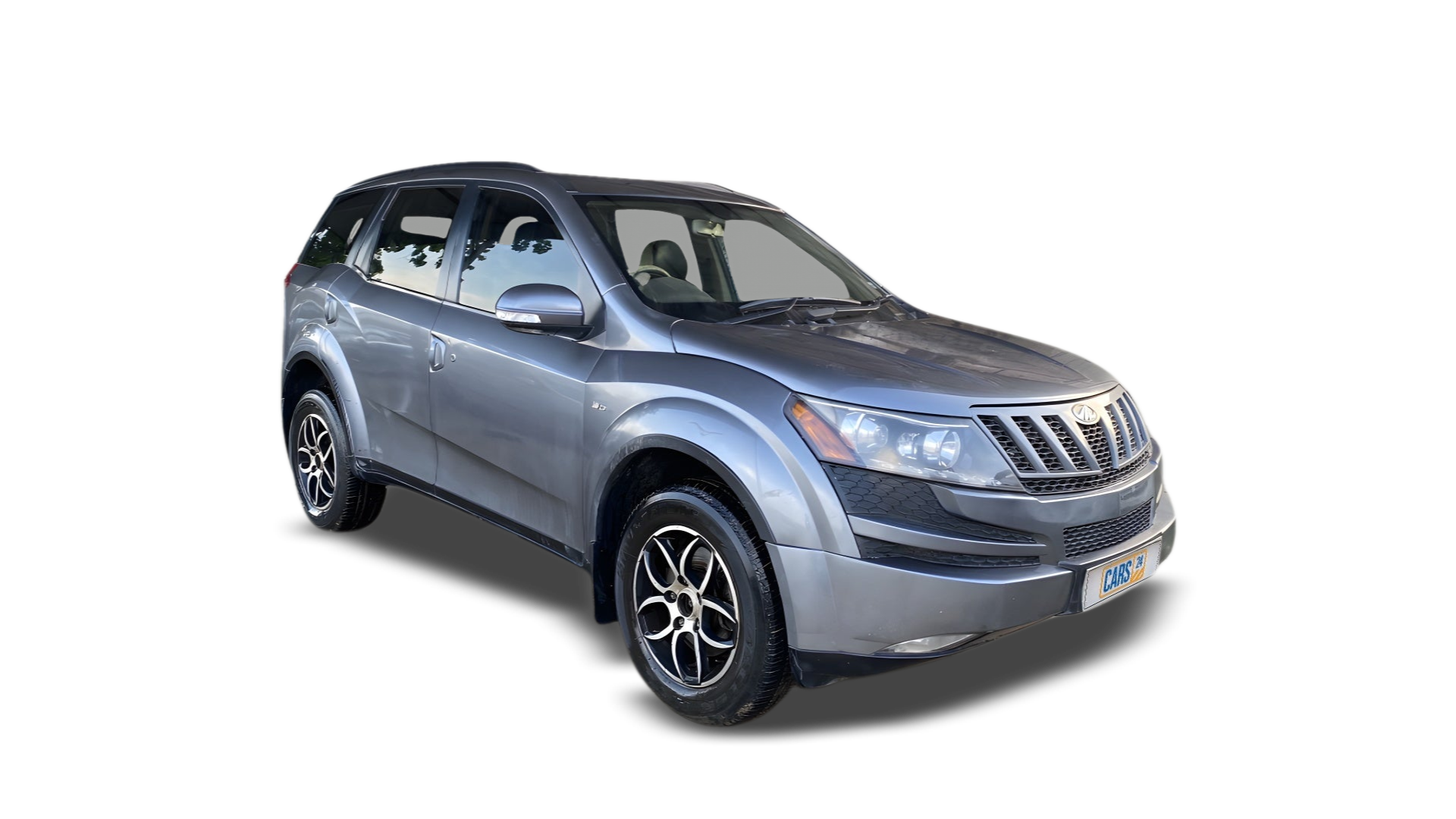 Mahindra XUV500-img