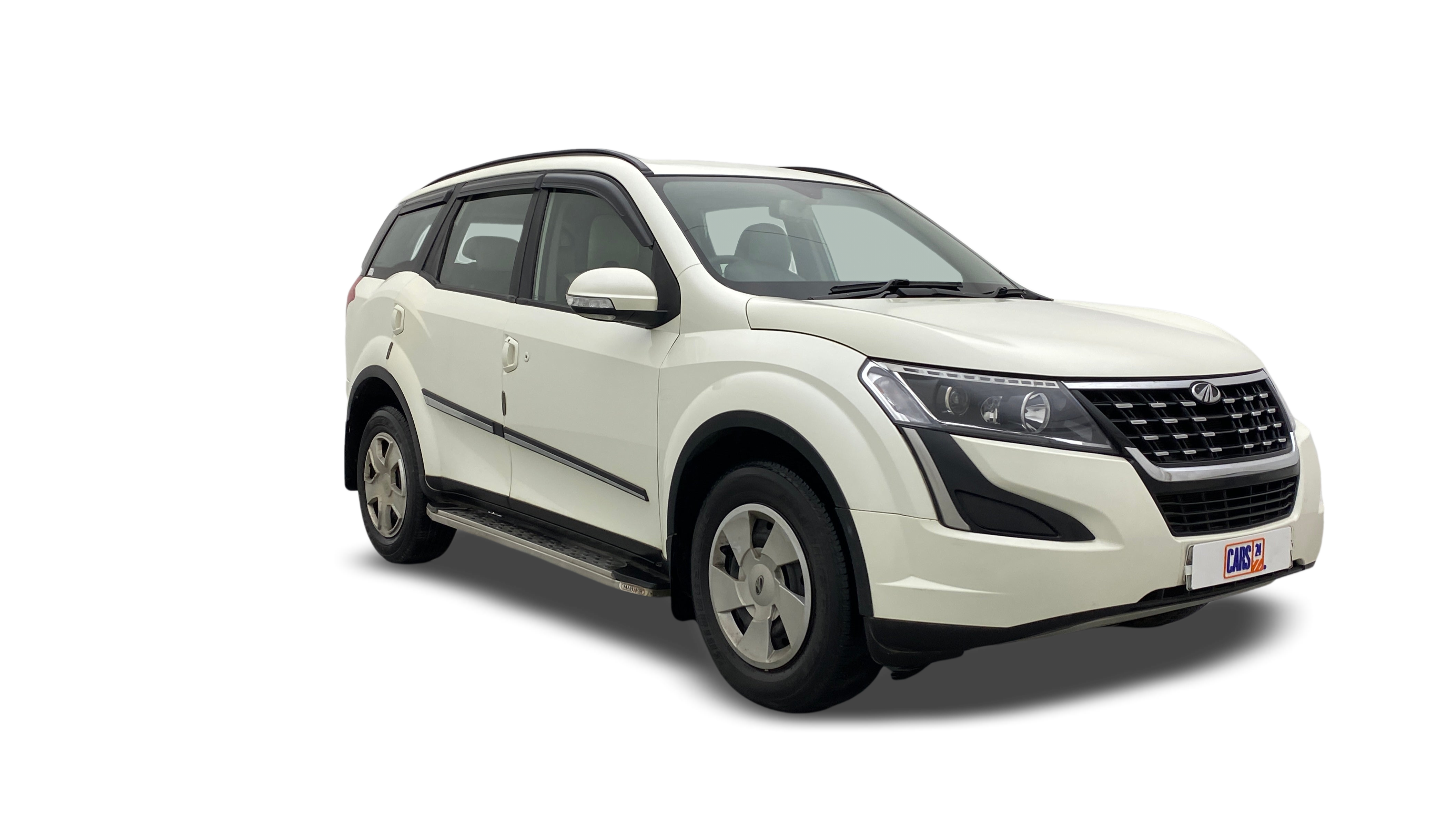 Mahindra XUV500-img