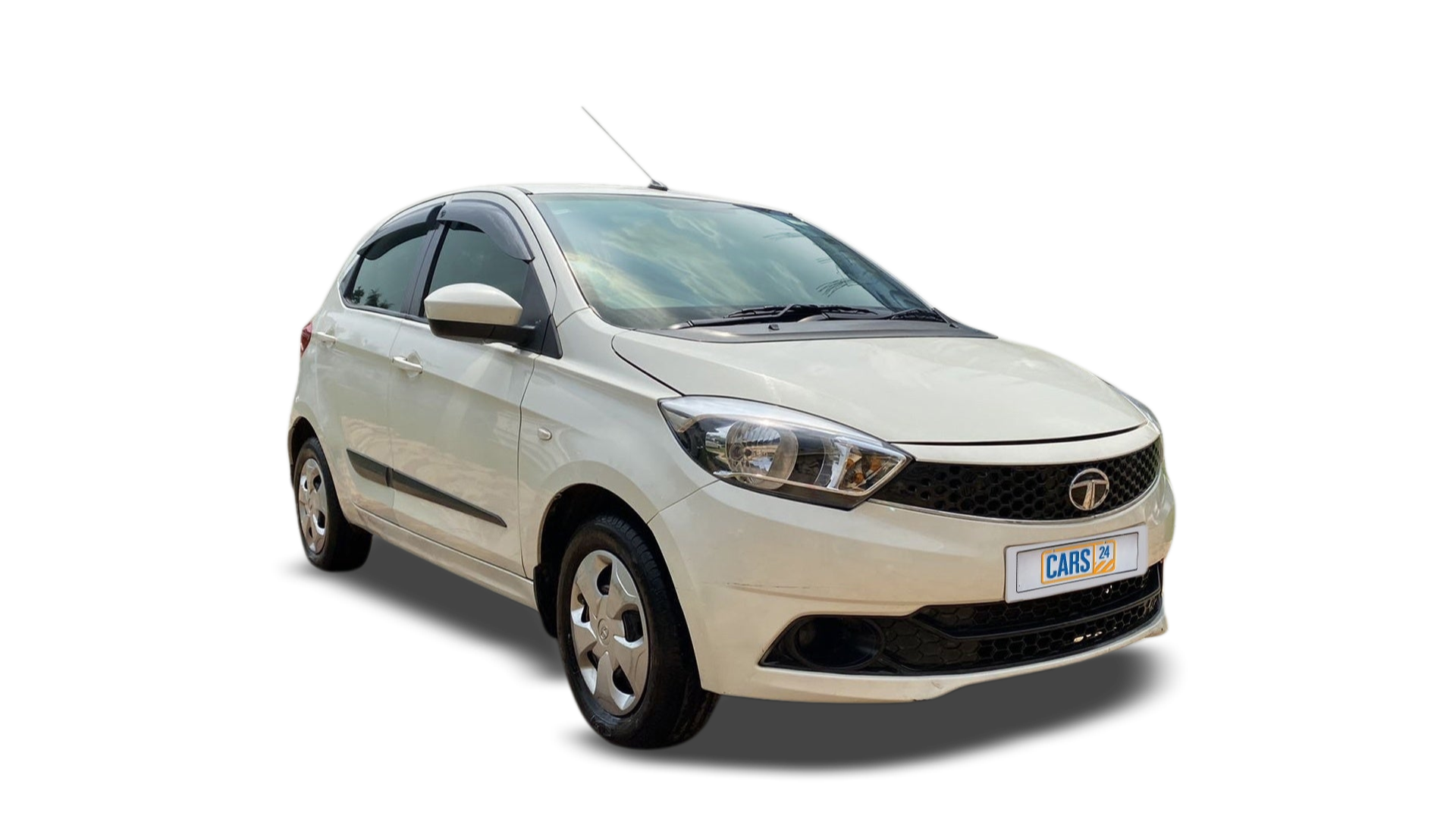 2016 Tata Tiago - Hatchback - Petrol - Manual - ₹3.32 lakh